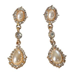 Paparazzi All Glowing Gold Post Earrings Women White Rhinestones Dangle Coquette